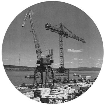Грузовой причал на строительстве Богучанской ГЭС