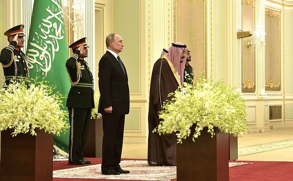 В рамках визита Владимира Путина в Саудовскую Аравию подписано более 20 документов различного уровня