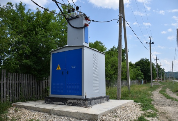 Адыгейский филиал «Россети Кубань» обеспечил электричеством 1600 потребителей  в 2022 году