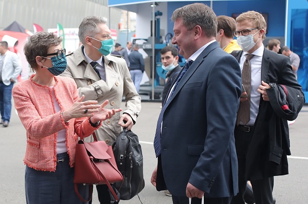 Посол Швейцарии Кристина Марти Ланг приняла участие в российско-швейцарском симпозиуме