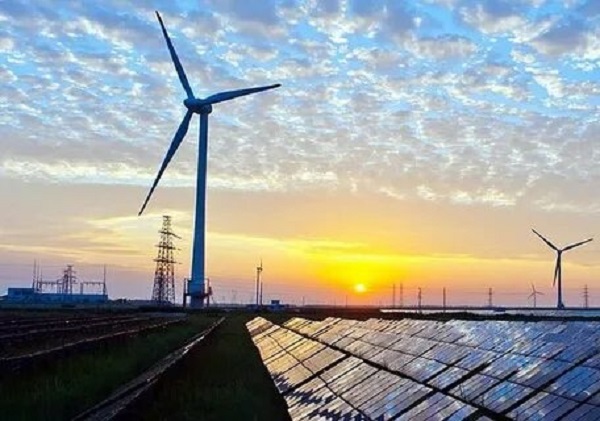В IV квартале 2021 года в Европе и Северной Америке существенно подорожала энергия солнца и ветра 
