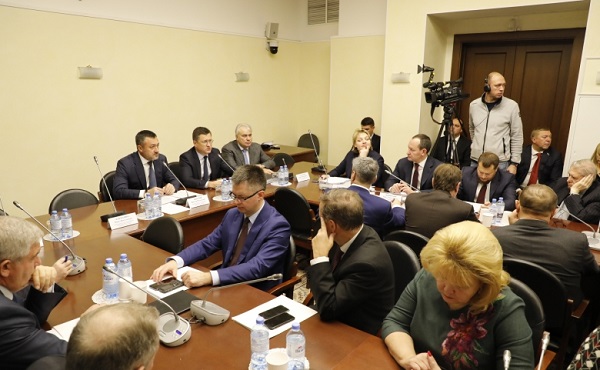 Александр Новак рассказал депутатам о масштабной программе привлечения инвестиций в энергетику