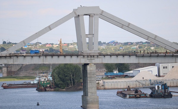 «Самарская сетевая компания» завершает подключение Фрунзенского моста к сети