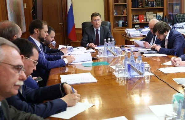 Александр Новак провел совещания с губернаторами Иркутской и Костромской областей по вопросам газификации 