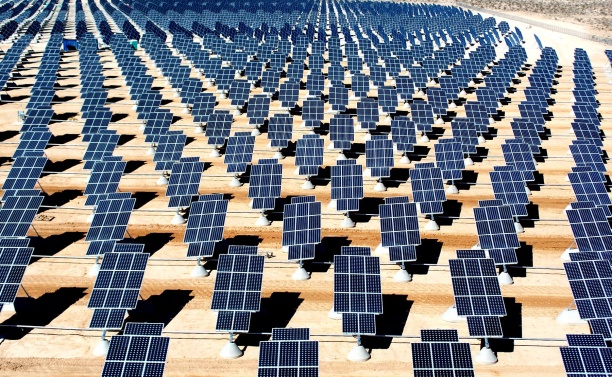 Китай планирует в 2 раза увеличить общую мощность солнечных электростанций к 2027 году
