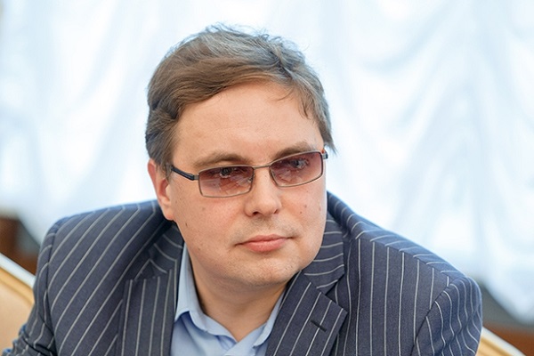Аркадий Замосковный призвал ускорить подписание отраслевого тарифного соглашения, чтобы сохранить социальную стабильность в отрасли