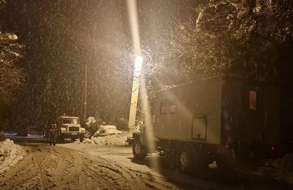 Энергетики «Россети Кубань» ликвидируют последствия мощного снегопада в Сочи