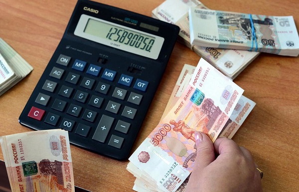 Топ-менеджер банкротящегося АО «Хакасэнергосбыт» вернет предприятию 537 тыс. рублей