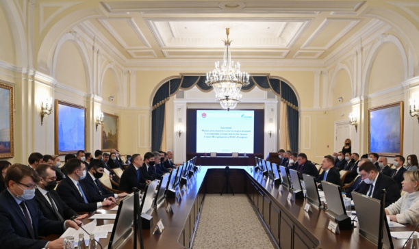 Новый трехлетний договор сотрудничества подписали «Газпром» и Санкт-Петербург