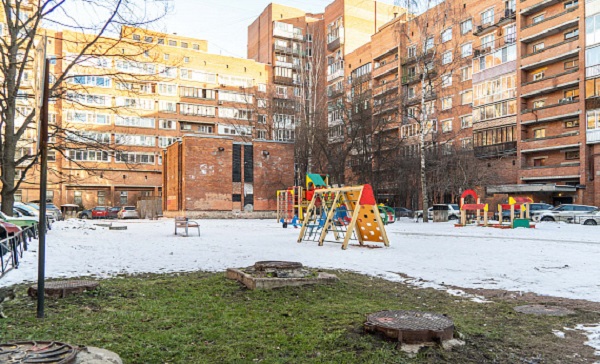 «ТЭК СПб» добился выноса из опасной зоны 8 детских площадок