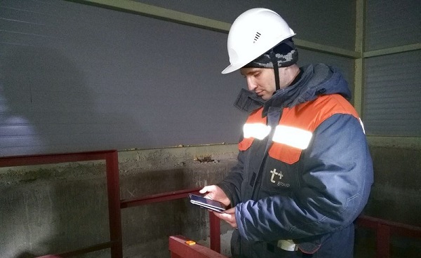 Теплоэнергетики Оренбурга контролируют состояние сетей при помощи смартфона
