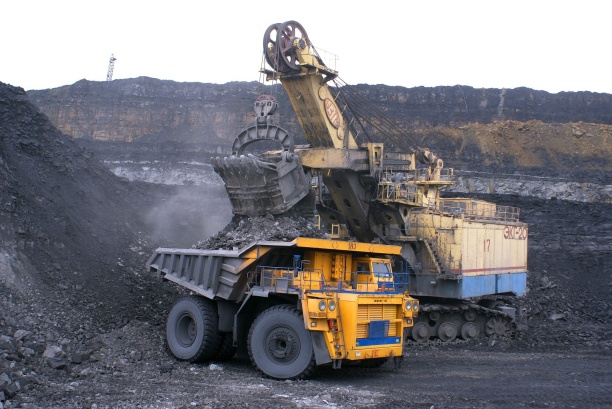 Евросоюз ввел запрет на импорт угля из России